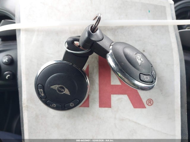 2015 MINI CONVERTIBLE WMWZP3C57FT708469 Photo 10