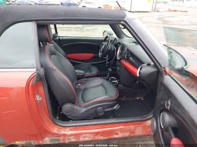 2015 MINI CONVERTIBLE WMWZP3C57FT708469 Photo 4