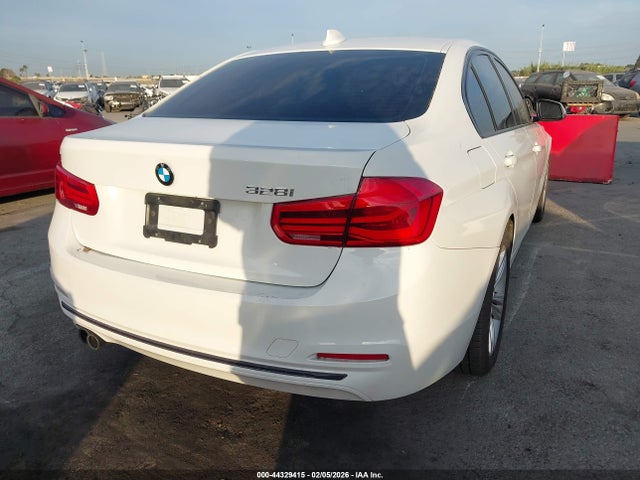 WBA8E9C58GK648827 BMW 328I
