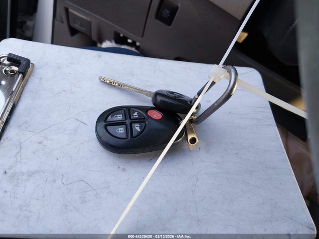 2014 Toyota Sienna Le V6 8 Passenger მანქანა იყიდება აუქციონზე, vin: 5TDKK3DC1ES498707, აუქციონის ნომერი: 44329420