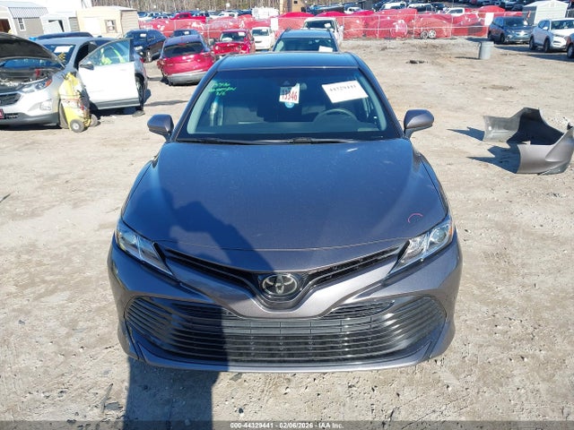 4T1B11HK9JU144752 Toyota CAMRY LE
