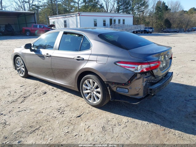 4T1B11HK9JU144752 Toyota CAMRY LE