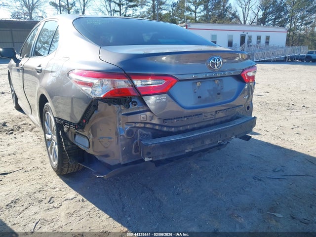 4T1B11HK9JU144752 Toyota CAMRY LE