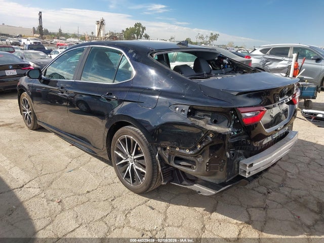 4T1G11AK4RU883846 Toyota CAMRY SE