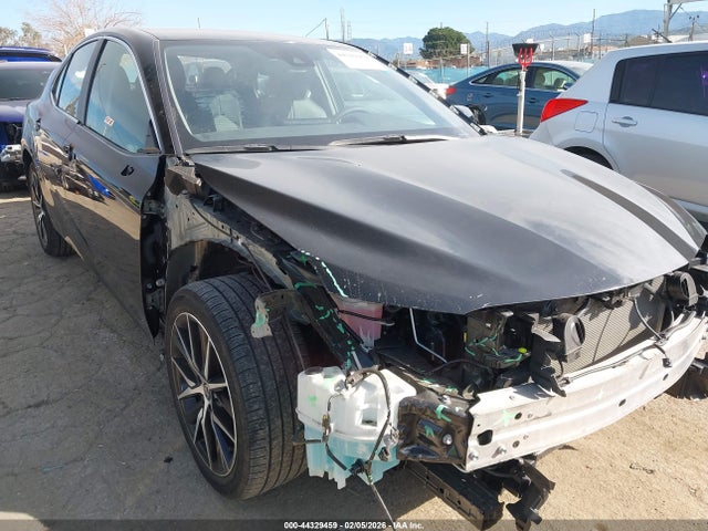 4T1G11AK4RU883846 Toyota CAMRY SE