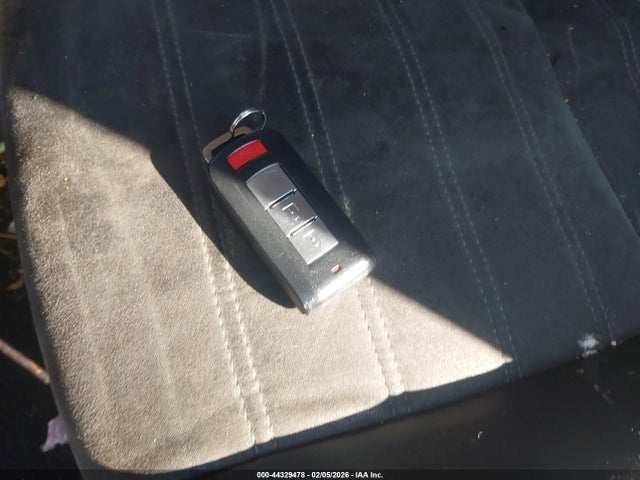 2019 MITSUBISHI OUTLANDER JA4AZ3A3XKZ045640 Photo 10