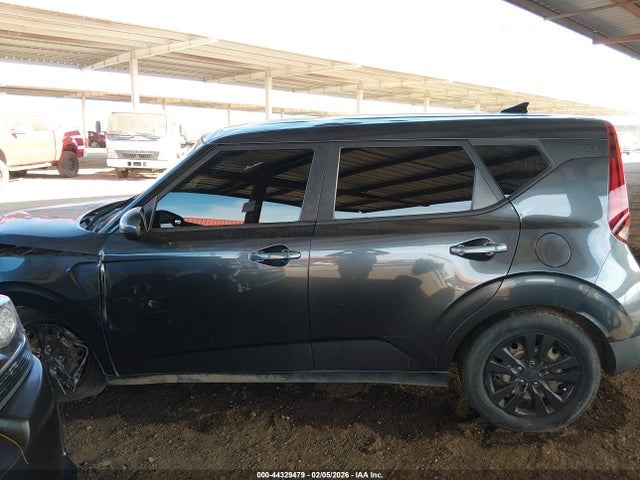 KNDJ23AU7L7104434 KIA SOUL LX
