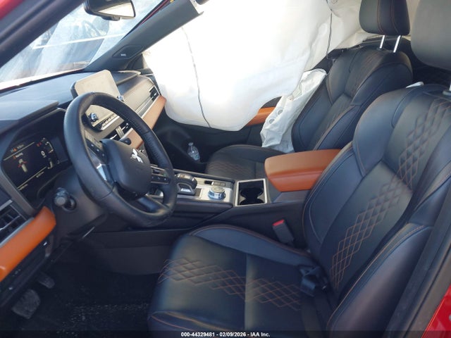 2024 MITSUBISHI OUTLANDER JA4J3WA85RZ078618 Photo 4