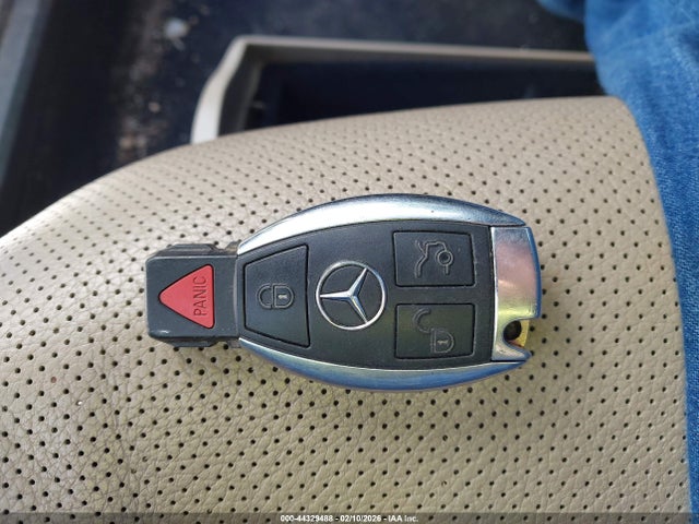 2010 MERCEDES-BENZ E 550 WDDHF9ABXAA160958 Photo 10