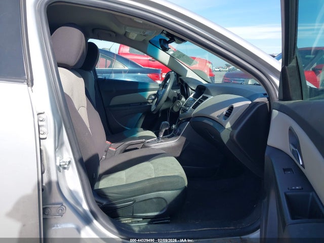 Aukcja sprzedaży 2015 Chevrolet Cruze Ls Auto, vin: 1G1PA5SG1F7235809, numer aukcji: 44329490