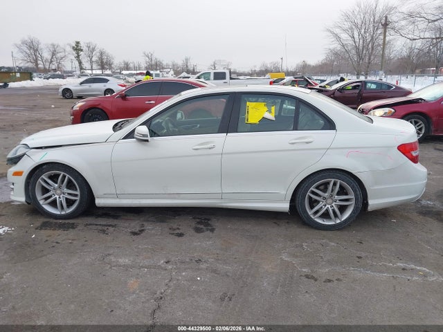 44329500 :رقم المزاد ، WDDGF8BB9CR195693 vin ، 2012 Mercedes-benz C 300 Luxury 4matic/sport 4matic مزاد بيع