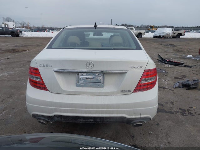 44329500 :رقم المزاد ، WDDGF8BB9CR195693 vin ، 2012 Mercedes-benz C 300 Luxury 4matic/sport 4matic مزاد بيع
