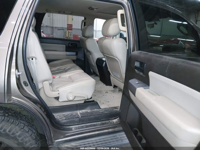 2011 TOYOTA SEQUOIA 5TDBY5G13BS050937 Photo 7