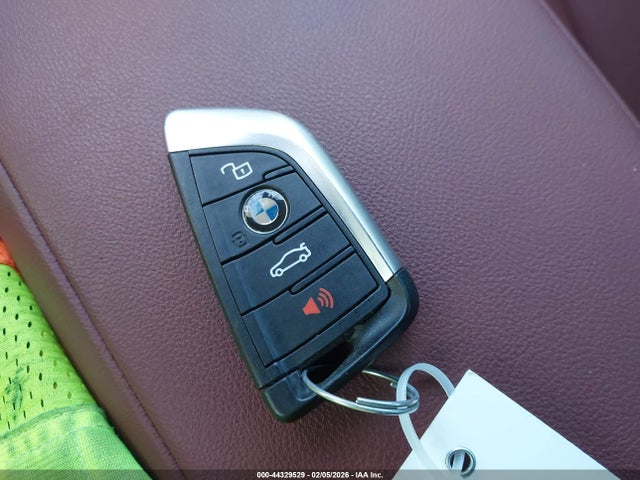 BMW 330I 2025 3MW69CW02S8F19212 Image 11