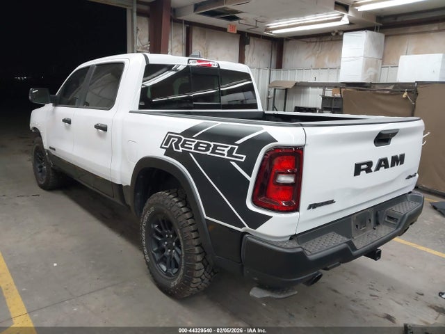 2025 RAM 1500 1C6SRFLP9SN706469 Photo 2