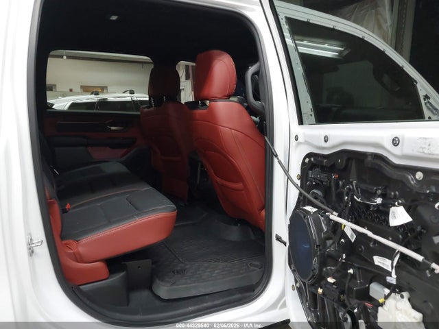 2025 RAM 1500 1C6SRFLP9SN706469 Photo 7