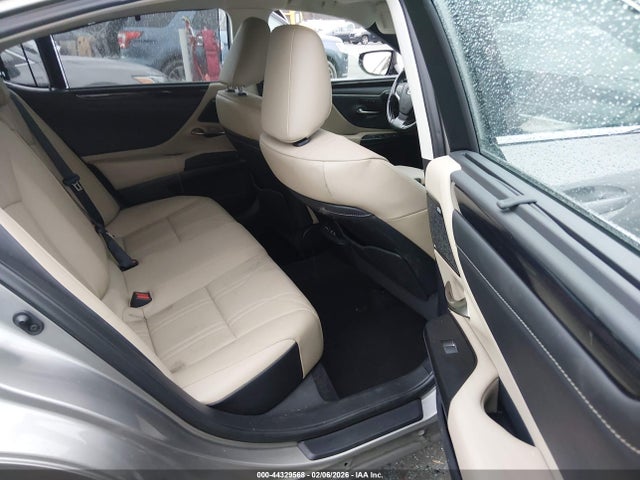2021 Lexus Es 350 Ultra Luxury მანქანა იყიდება აუქციონზე, vin: 58AFZ1B14MU108572, აუქციონის ნომერი: 44329568
