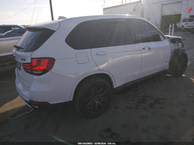 2016 BMW X5 5UXKR0C53G0S92077 Photo 3