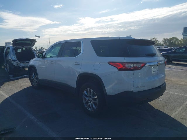 Chevrolet Traverse Ls 2019 1GNERFKW2KJ173412 Image 14