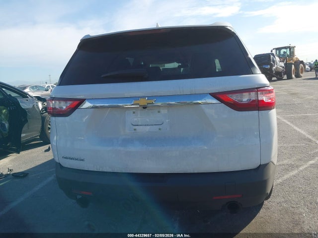 Chevrolet Traverse Ls 2019 1GNERFKW2KJ173412 Image 16