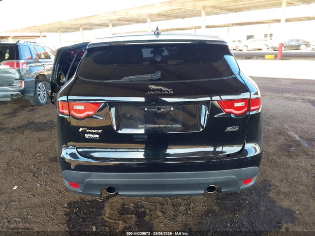 Jaguar F-pace 30t Premium 2018 SADCJ2GX9JA236784 Image 16
