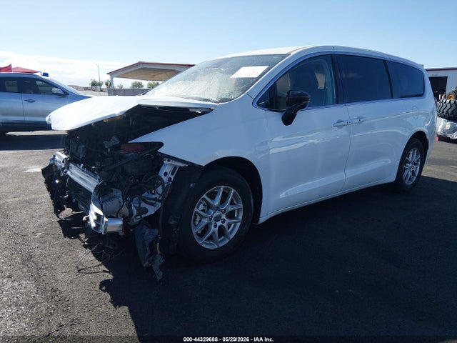 2024 Chrysler Pacifica Touring L მანქანა იყიდება აუქციონზე, vin: 2C4RC1BG7RR110173, აუქციონის ნომერი: 44329688