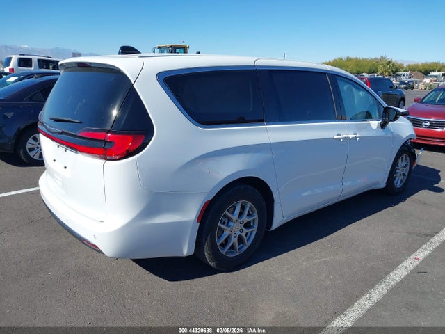 2024 Chrysler Pacifica Touring L მანქანა იყიდება აუქციონზე, vin: 2C4RC1BG7RR110173, აუქციონის ნომერი: 44329688