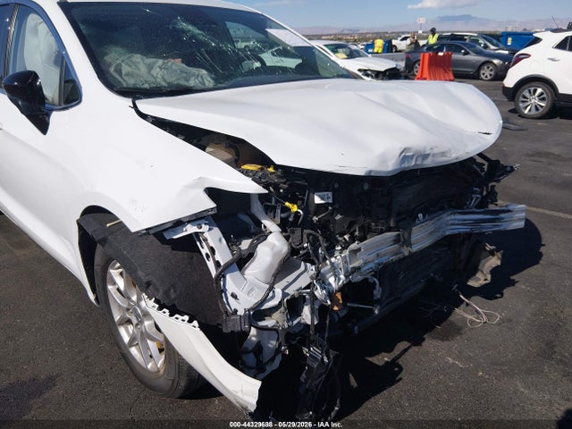 2024 Chrysler Pacifica Touring L მანქანა იყიდება აუქციონზე, vin: 2C4RC1BG7RR110173, აუქციონის ნომერი: 44329688