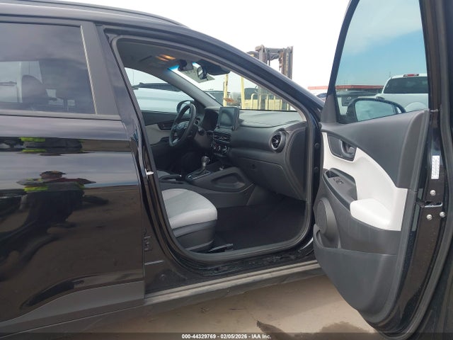 KM8K62AB7PU930950 Hyundai Kona Sel