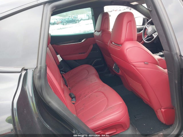 ZN661ZUM3NX402763 Maserati Levante Modena S