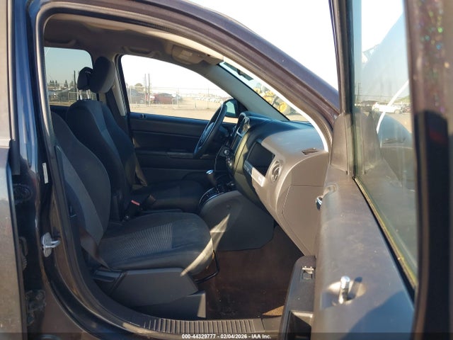 2015 JEEP COMPASS 1C4NJCBAXFD325895 Photo 4