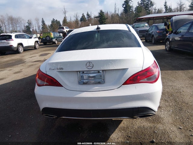 Mercedes-Benz CLA 250 2018 WDDSJ4EB8JN646212 Image 16