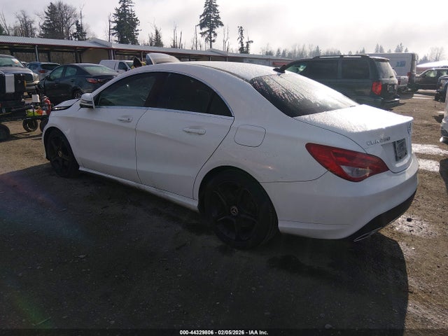 2018 MERCEDES-BENZ CLA 250 WDDSJ4EB8JN646212 Photo 2