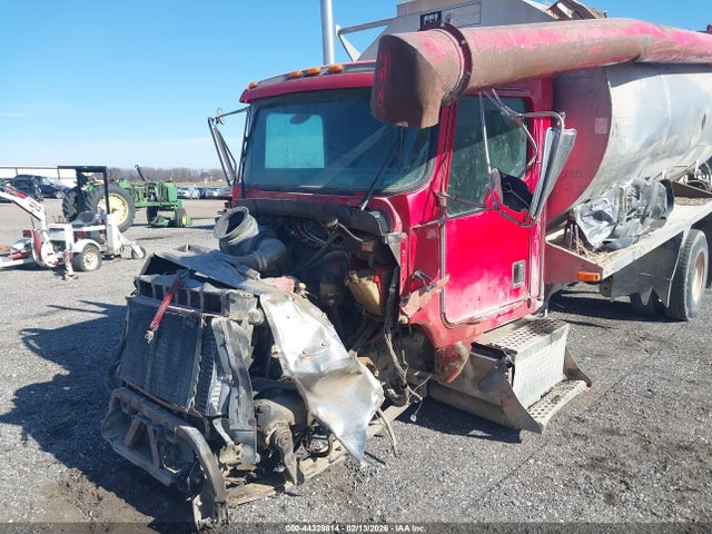 Продажа на аукционе авто 1998 Kenworth Construction T300, vin: 3BKMHD7X2WF791071, номер лота: 44329814