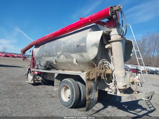 Продажа на аукционе авто 1998 Kenworth Construction T300, vin: 3BKMHD7X2WF791071, номер лота: 44329814