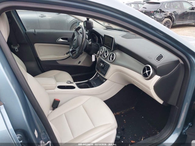 WDCTG4GBXFJ115791 Mercedes-Benz Gla 250 4matic