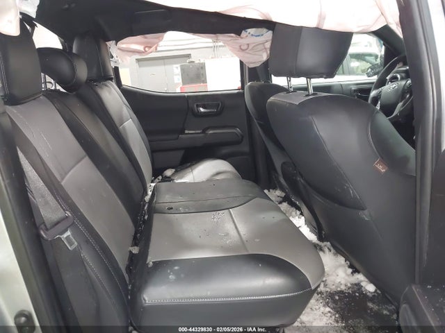 2022 Toyota Tacoma Trd Off Road მანქანა იყიდება აუქციონზე, vin: 3TYCZ5AN3NT069221, აუქციონის ნომერი: 44329830