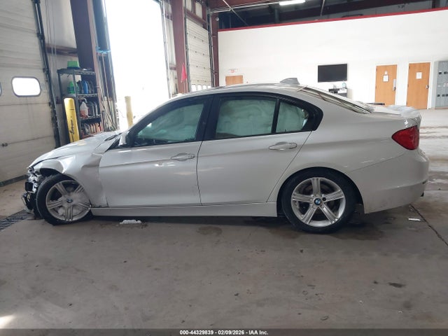 Aukcja sprzedaży 2015 Bmw 320i, vin: WBA3B1C55FK141421, numer aukcji: 44329839