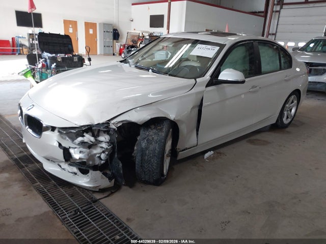 Aukcja sprzedaży 2015 Bmw 320i, vin: WBA3B1C55FK141421, numer aukcji: 44329839