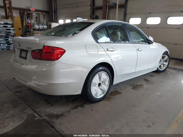 Aukcja sprzedaży 2015 Bmw 320i, vin: WBA3B1C55FK141421, numer aukcji: 44329839