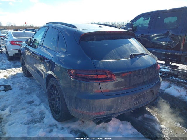 2018 PORSCHE MACAN WP1AG2A52JLB63107 Photo 2