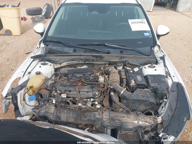 Продажа на аукционе авто 2022 Kia K5 Lx, vin: 5XXG24J21NG119844, номер лота: 44329882