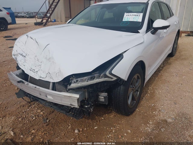 Продажа на аукционе авто 2022 Kia K5 Lx, vin: 5XXG24J21NG119844, номер лота: 44329882