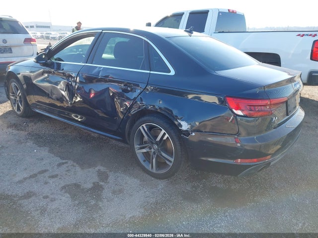 Продаж на аукціоні авто 2017 Audi A4 2.0t Premium, vin: WAUENAF4XHN036636, номер лоту: 44329940