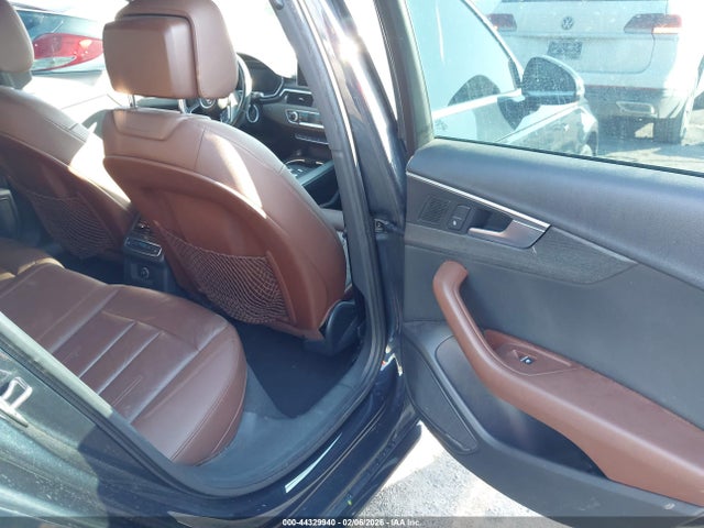 Продаж на аукціоні авто 2017 Audi A4 2.0t Premium, vin: WAUENAF4XHN036636, номер лоту: 44329940