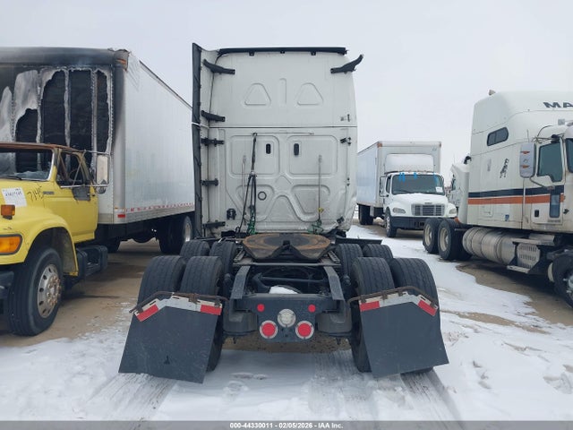 2022 Freightliner New Cascadia 126 მანქანა იყიდება აუქციონზე, vin: 3AKJHHDR1NSNF2044, აუქციონის ნომერი: 44330011