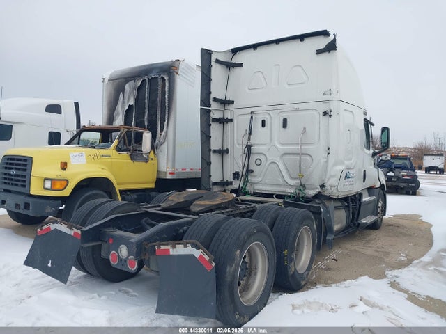 2022 Freightliner New Cascadia 126 მანქანა იყიდება აუქციონზე, vin: 3AKJHHDR1NSNF2044, აუქციონის ნომერი: 44330011