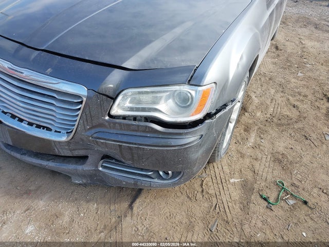 Продаж на аукціоні авто 2013 Chrysler 300 Motown, vin: 2C3CCAAG3DH543113, номер лоту: 44330090