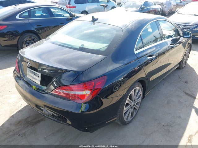 2018 MERCEDES-BENZ CLA 250 WDDSJ4EB0JN508034 Photo 3