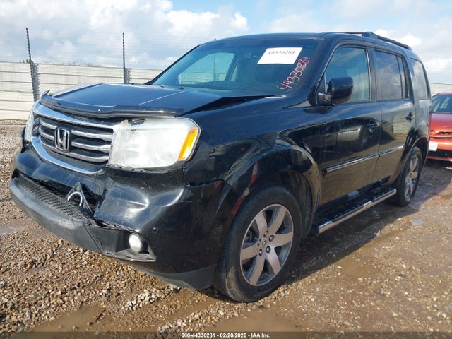 Honda Pilot Touring 2015 5FNYF3H90FB002198 Image 2